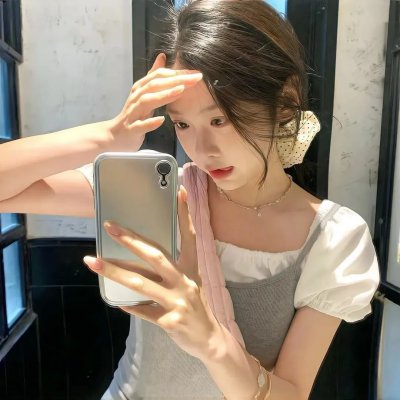 超能食神美少女封面